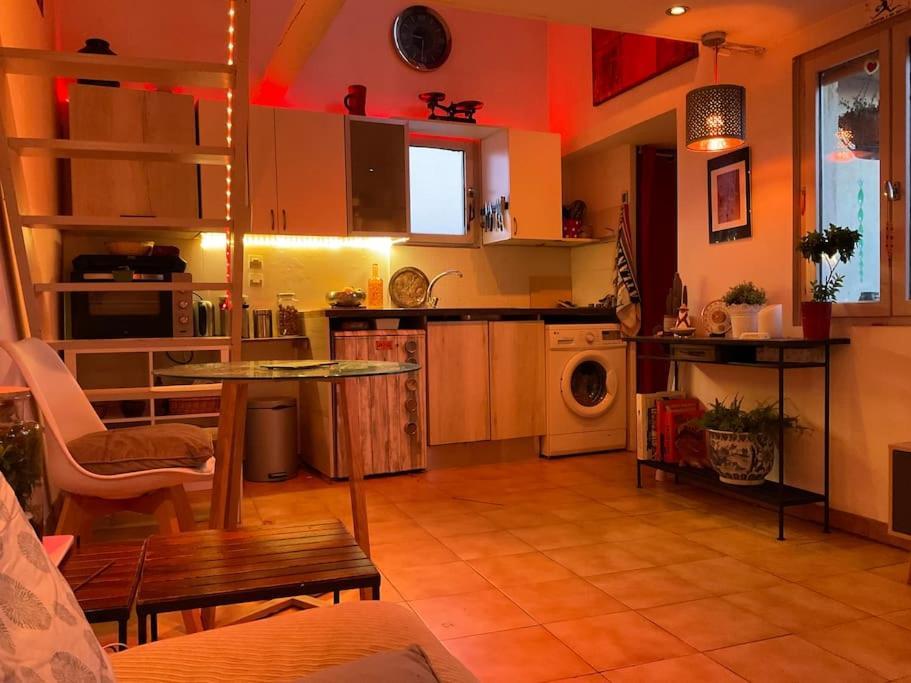 Appartement 1 Chb, Calme, Lumineux, Clim, Terrasse Avignon Exterior foto